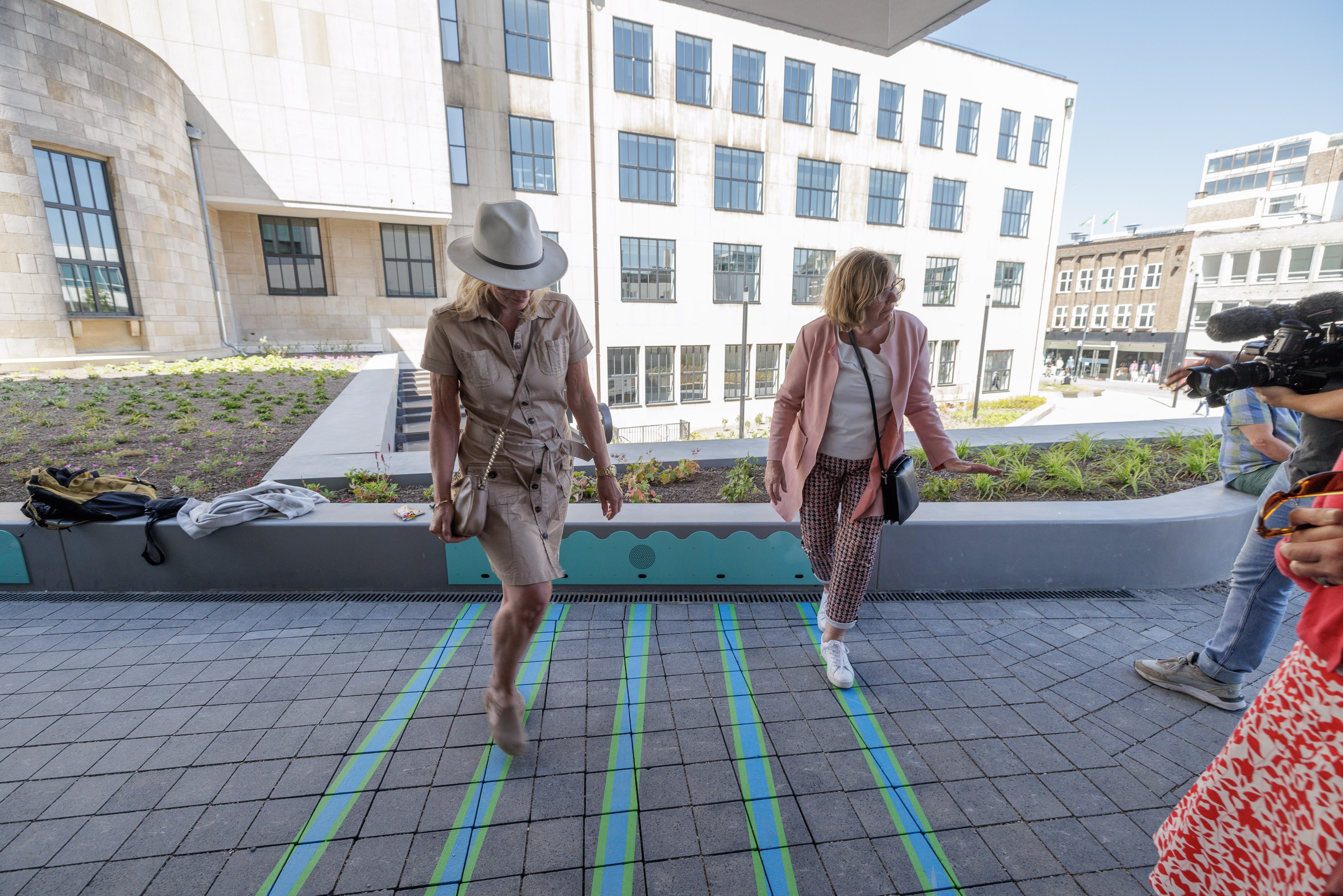 Walk Walk Dance | foto: Luc Lodder