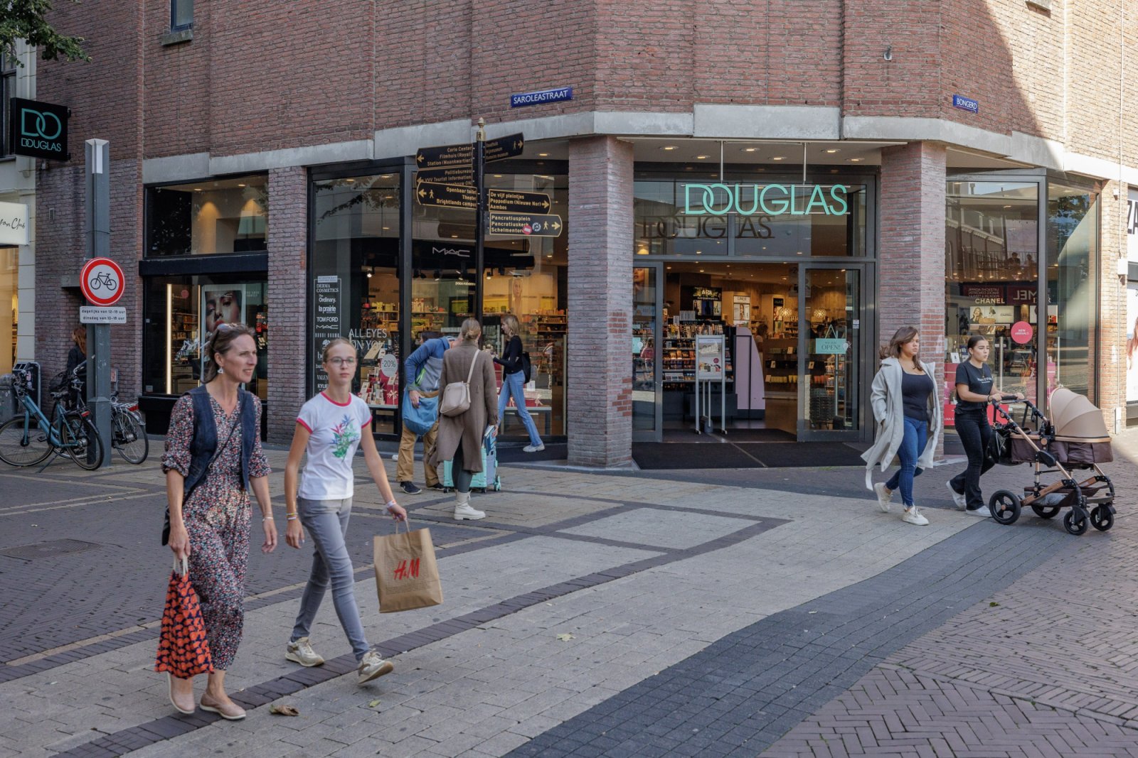 Parfumerie Douglas Heerlen - Heerlen Mijn Stad