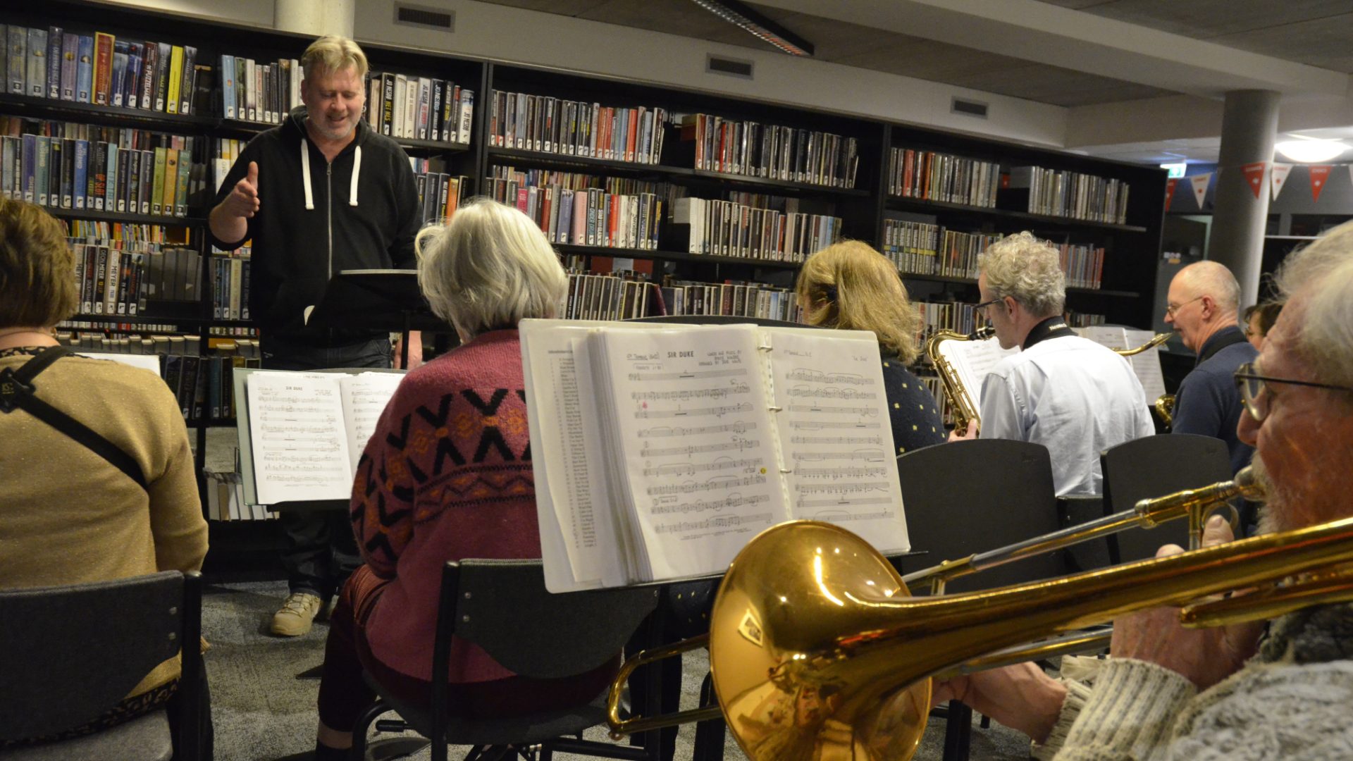 Open les: Big Band in Motion